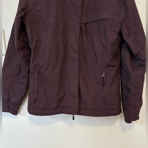 The North Face women’s insulated winter jacket , sz : medium - Picture 6 of 8